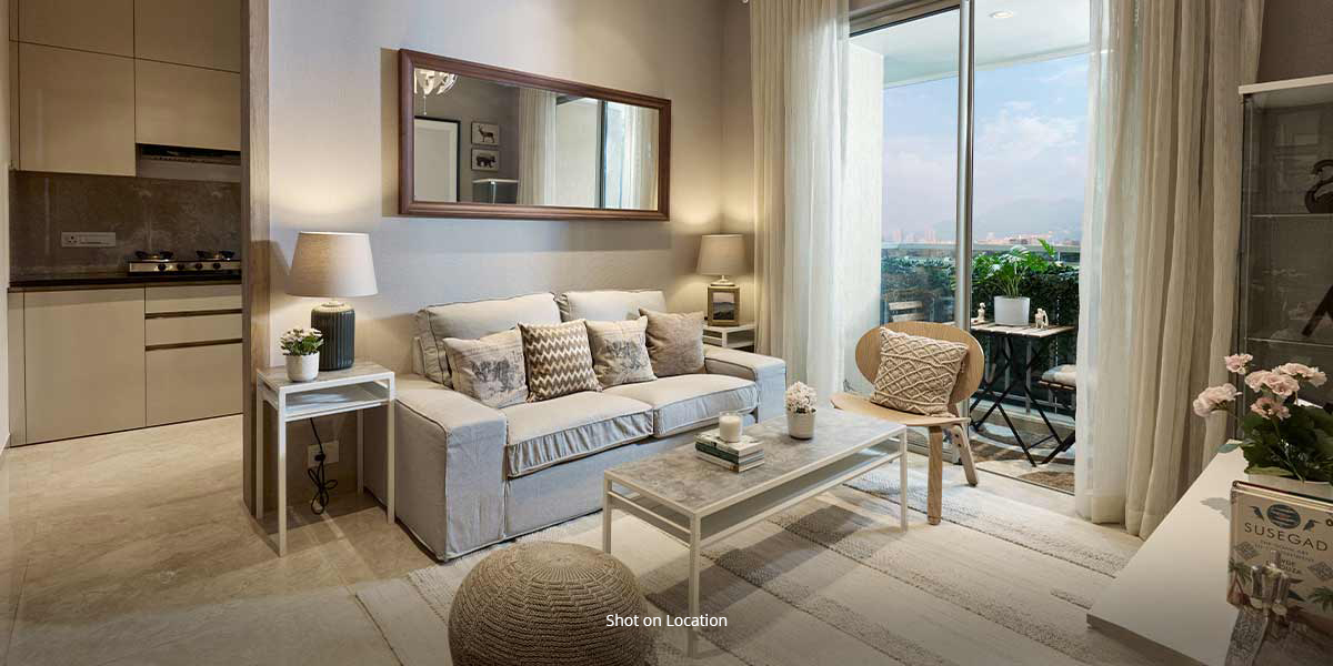 View Luxury Living Space of Hiranandani Woodspring